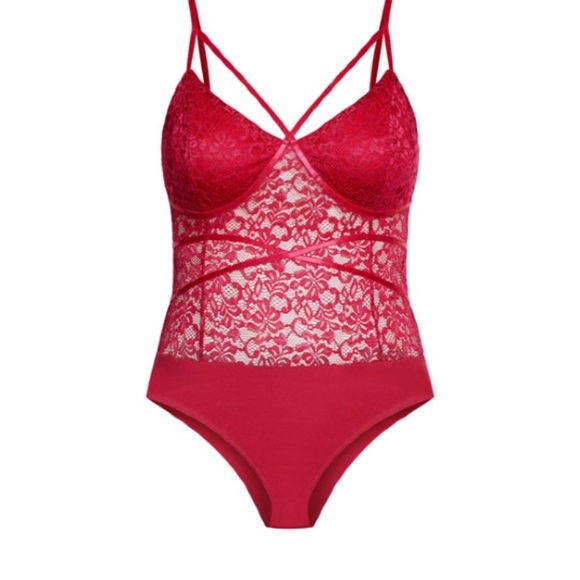 NWT Bodysuit Red Lace City Chic - Picture 2 of 13